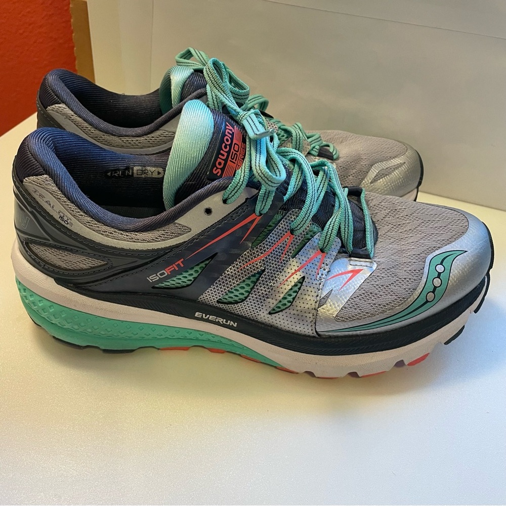 Saucony Ever Run ISO Fit Woman’s Running  Training Athletic Shoes Size 8 Grey